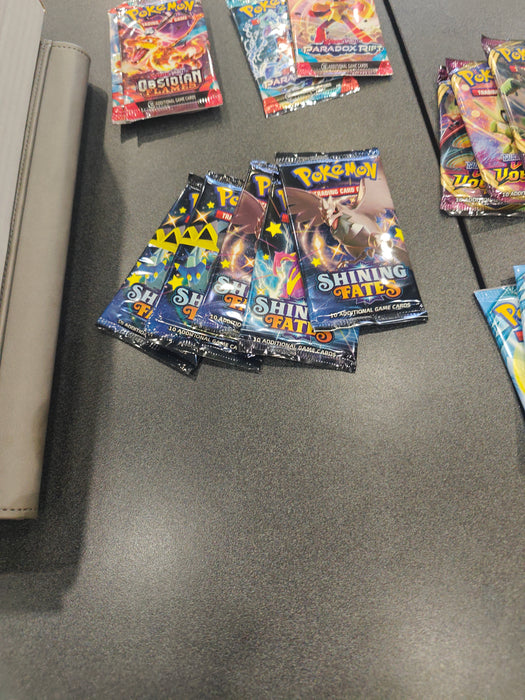 Pokemon: shining fates booster pack