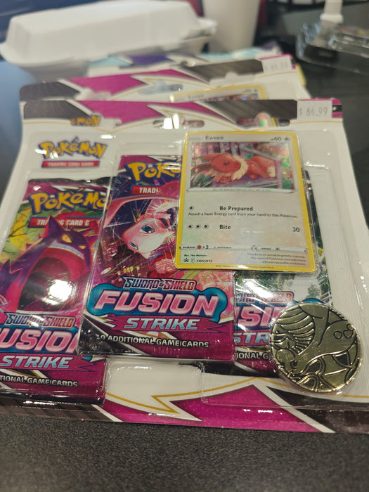 Pokemon: 3 pack blister fusion strike with eevee
